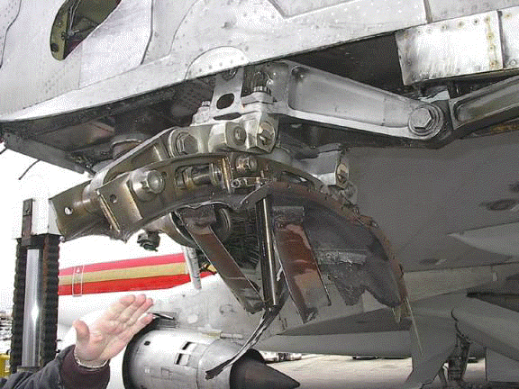 disaster2005.tri-motor5.GIF