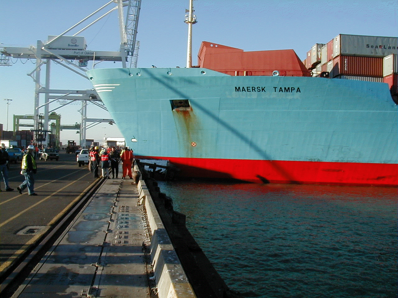 http://www.cargolaw.com/images/tampa.maersk7.GIF
